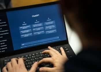 Nunca deberías decirle estas cosas a ChatGPT