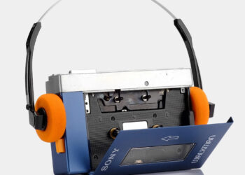 Samsung presenta un tocadiscos y un reproductor de casetes con IA en el CES