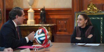 Claudia Sheinbaum resalta inversión histórica de Coca-Cola por 6 mil millones de dólares en México